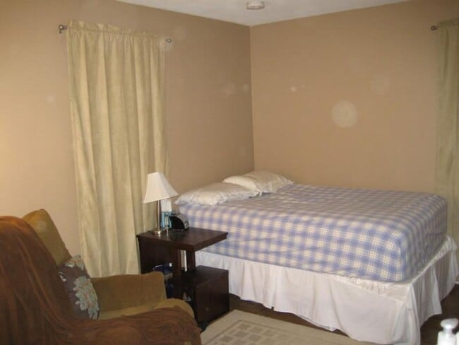 Photo - 202 Kelton St Apartment