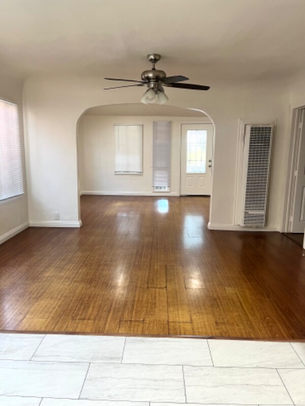 Building Photo - 1815 W 66th St