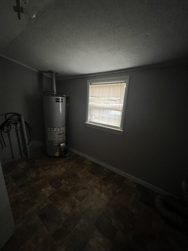 Foto del edificio - 1601 Crest Ave