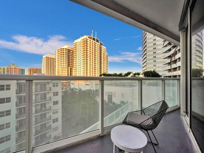 Foto del edificio - 3101 Bayshore Dr