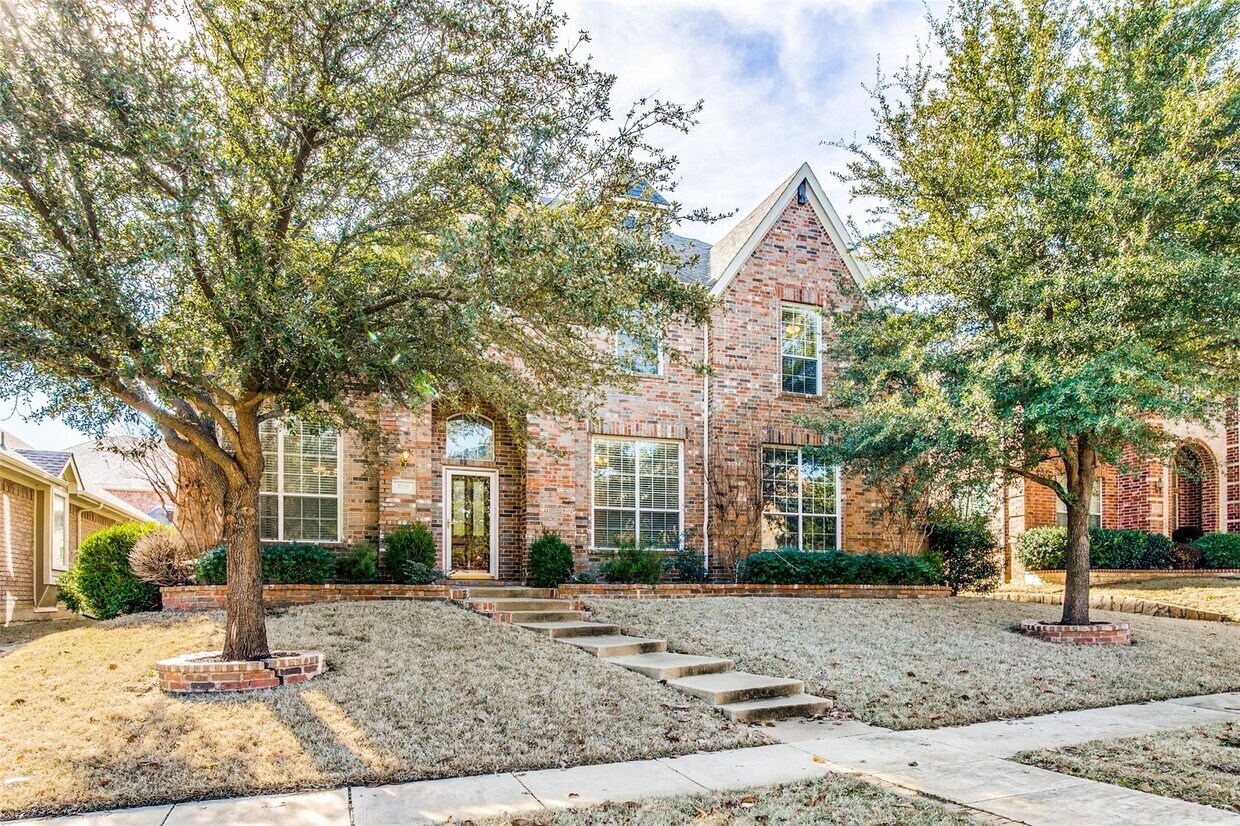 1810 Red Cedar Trl, Garland, TX 75040 House Rental in Garland, TX