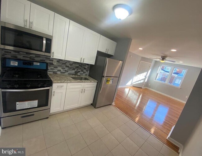 Building Photo - 5324 N Marvine St