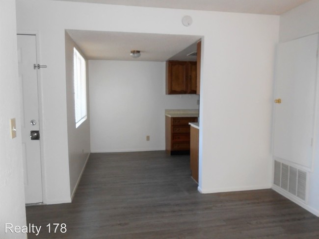 204 S Gateway Blvd, Ridgecrest, CA 93555 - Condo for Rent in Ridgecrest ...