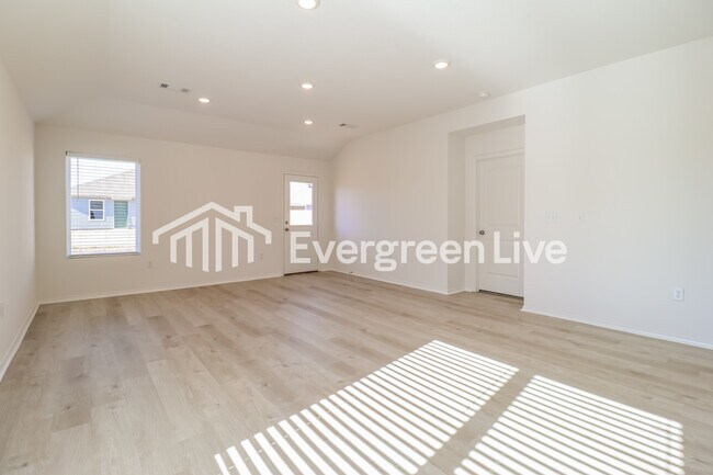 Foto del edificio - 33 Sourdough Crk Ln