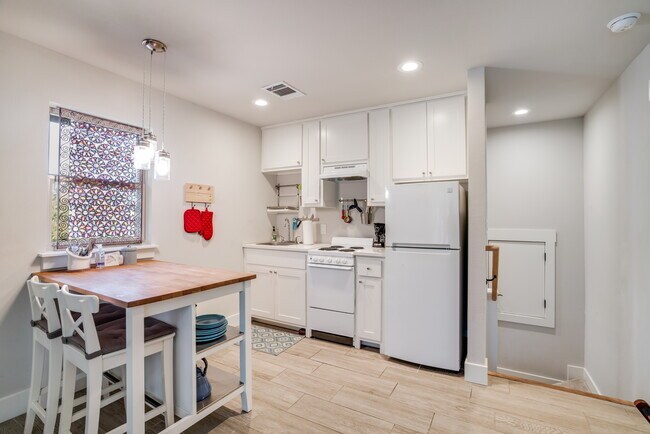 Foto del edificio - 12749 Johnson Ln