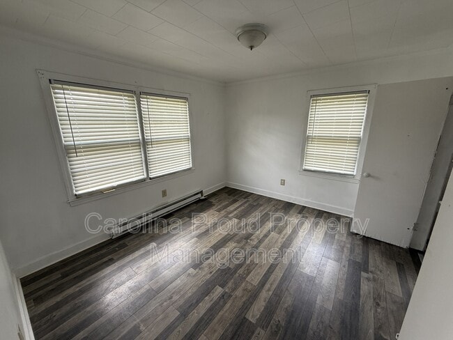Foto del edificio - 4134 Corbett Cir