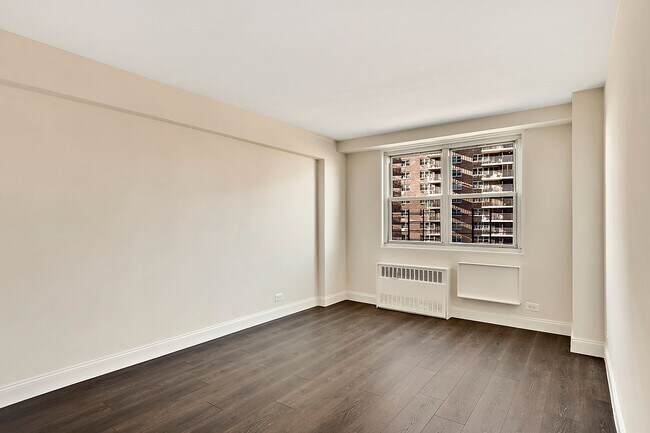 Foto del edificio - 875 Morrison Ave