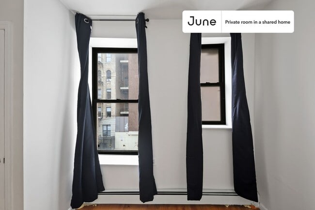 Building Photo - Room in Shared 3 bed/1 bath home