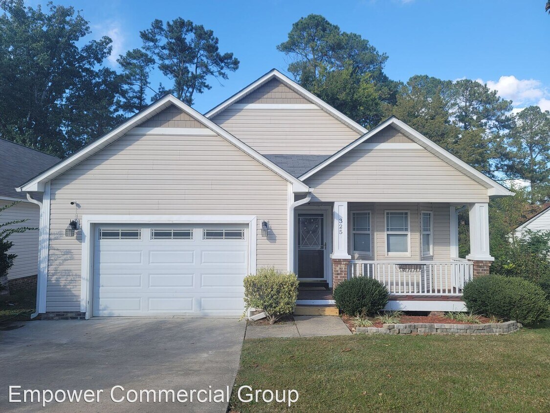 Foto principal - 3 br, 2 bath House - 325 Tokay Drive