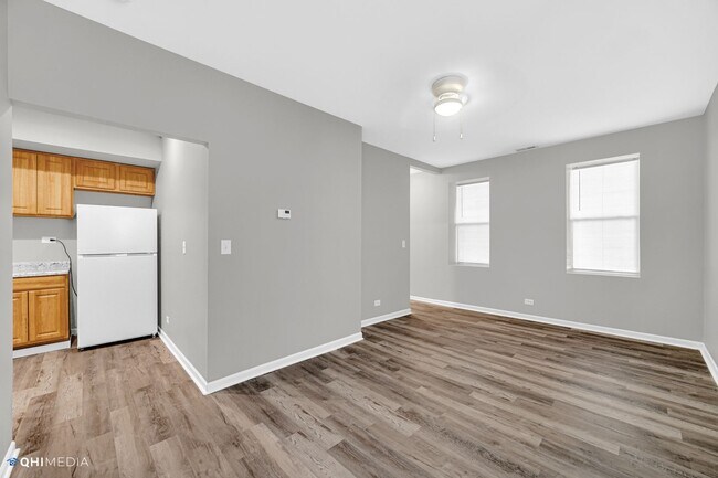 Building Photo - 1522 Fischrupp Ave