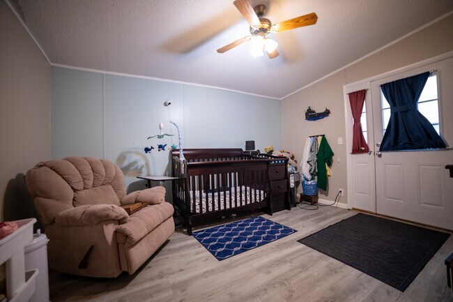Dormitorio 2 - 17765 County Route 59