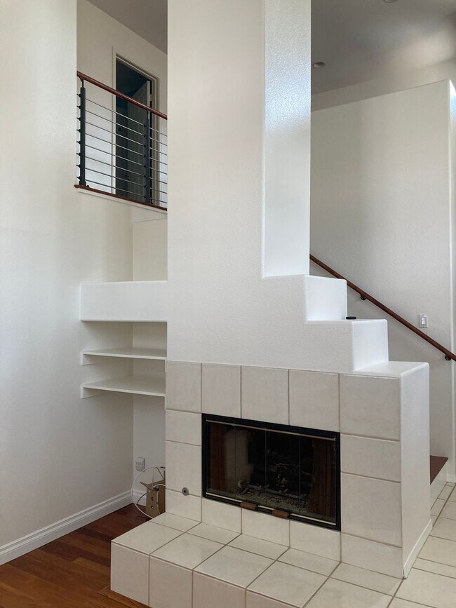 Foto del edificio - Available NOW Charming 3-Bedroom Home for ...