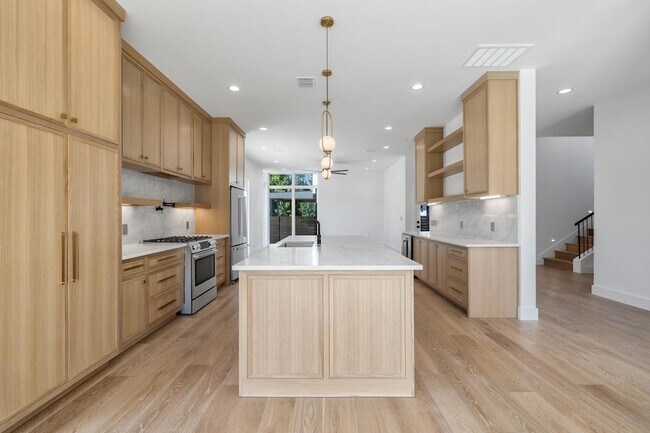 Foto del edificio - 4806 Richmond Ave
