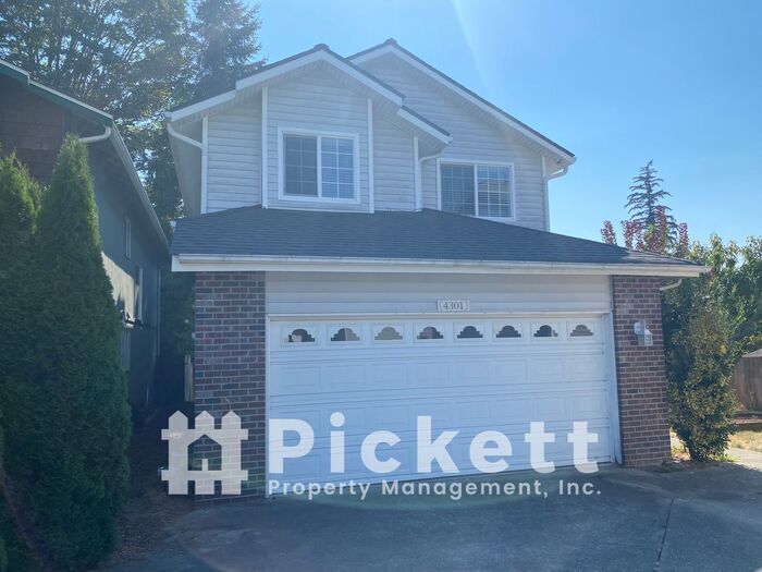 Primary Photo - 3 Bedroom house in Bremerton