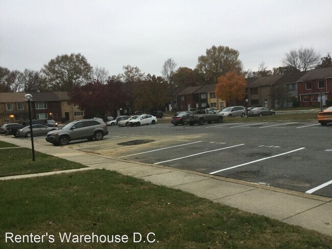 Foto del edificio - 3 br, 1.5 bath House - 6544 Buckland Ct