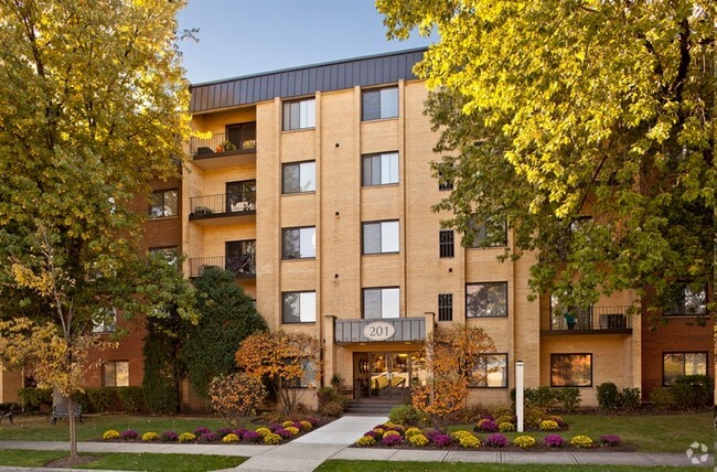 Cook Apartments at Libertyville