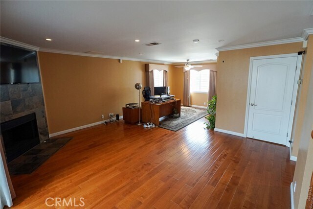 Building Photo - 26135 Frampton Ave