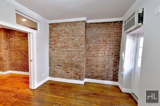 Building Photo - NO FEE One Bed in Kips Bay! Won't Stay on ...