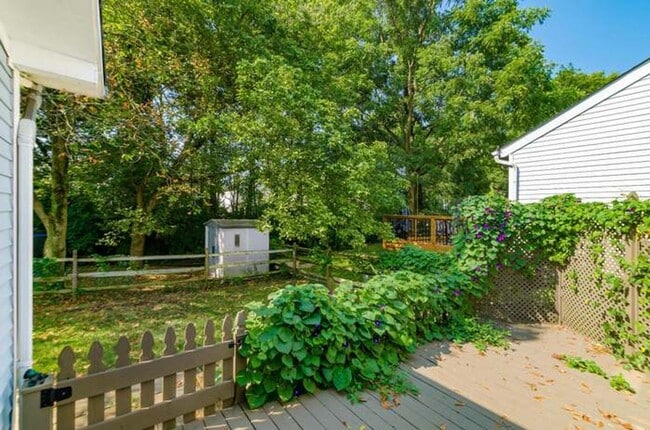 Building Photo - 3539 Westbay Dr