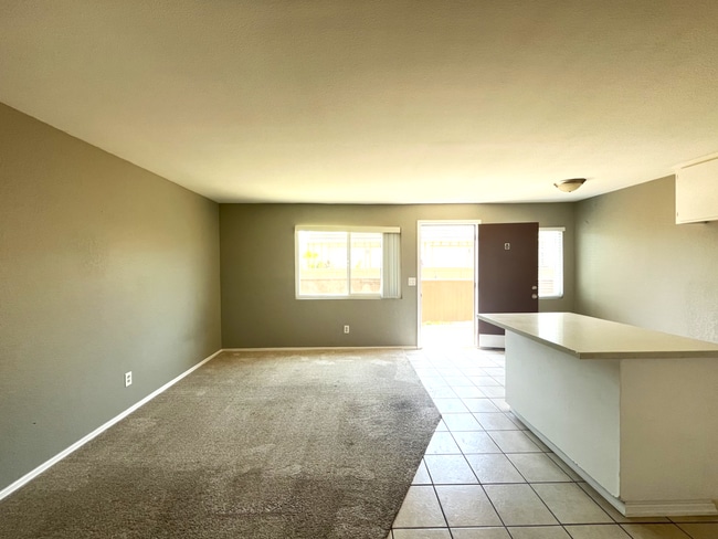 Building Photo - RV T 3761
