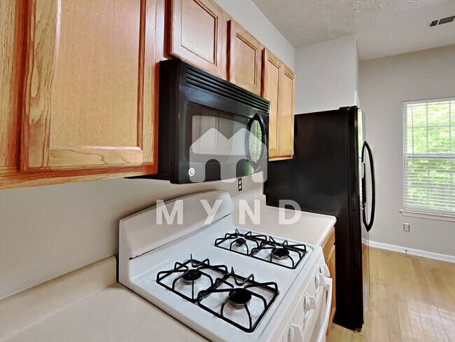 Building Photo - 942 Tree Creek Pkwy