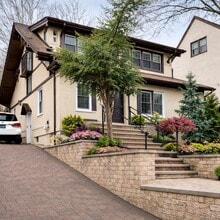 Building Photo - 45-44 Browvale Ln