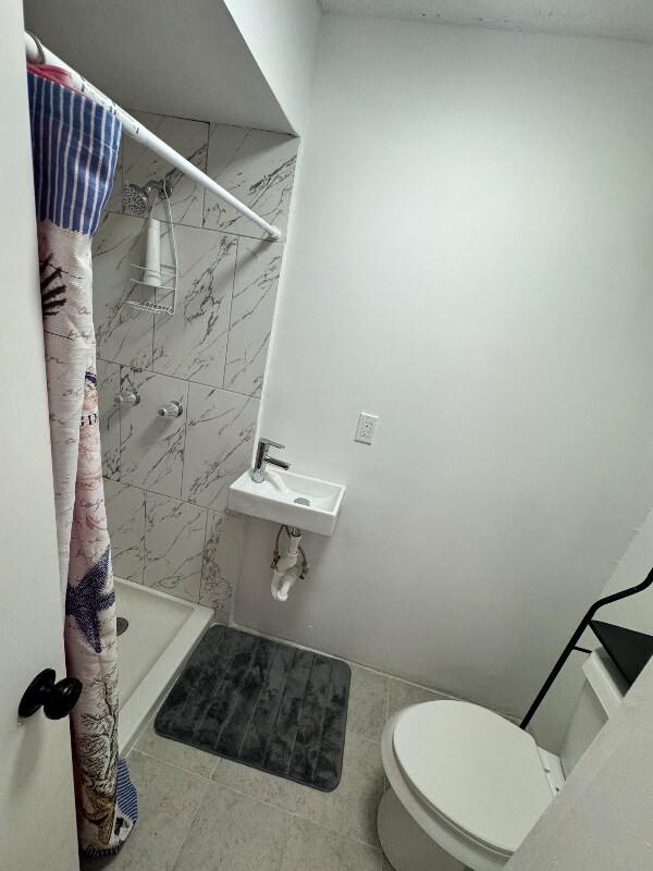 Foto del edificio - 21315 Carisbrook Ln
