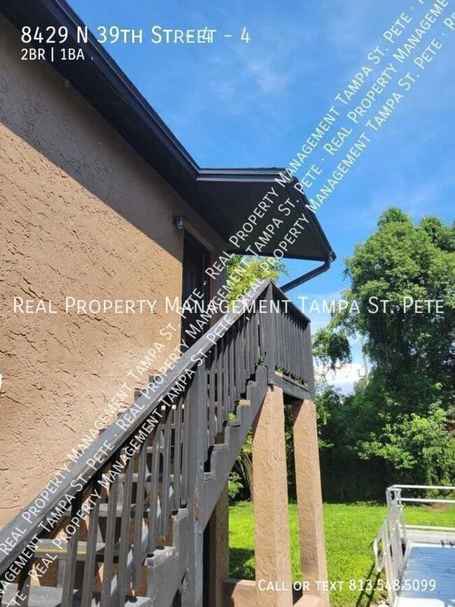 Foto del edificio - 8429 N 39th St