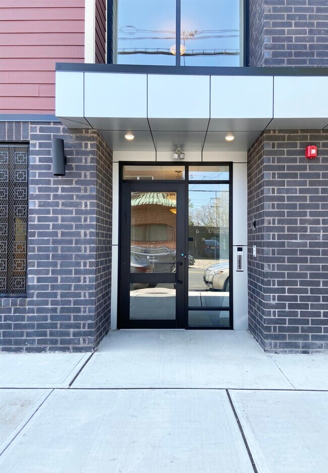 Foto del edificio - 195 Ave E