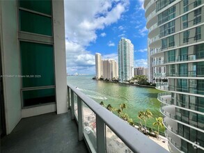 Building Photo - 300 S Biscayne Blvd