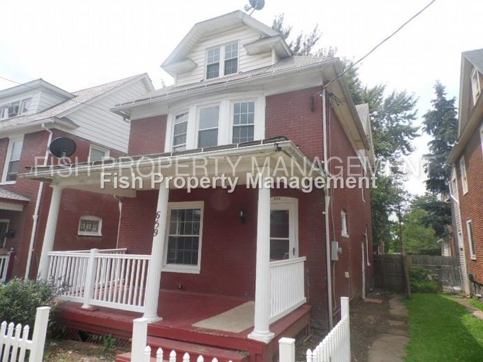 Primary Photo - 659 Center St