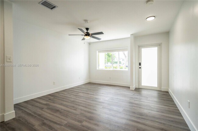 Foto del edificio - 725 81st St