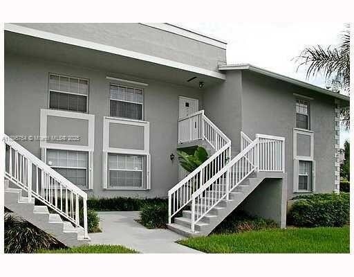 Foto principal - 479 NE 210th Cir Terrace