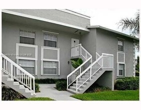 Building Photo - 479 NE 210th Cir Terrace