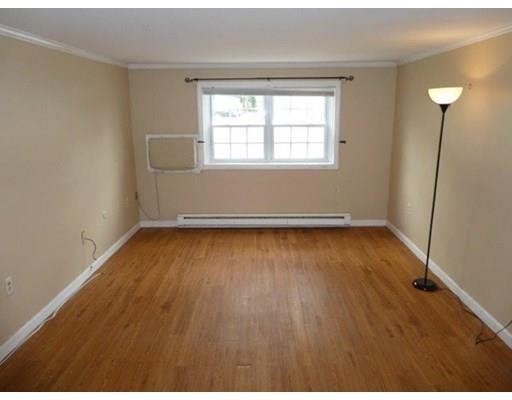 Primary Photo - 236 Low St