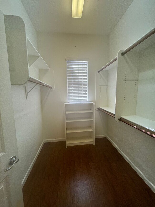 Foto del edificio - 4 BEDROOMS HOME IN SOSSAMAN ESTATES