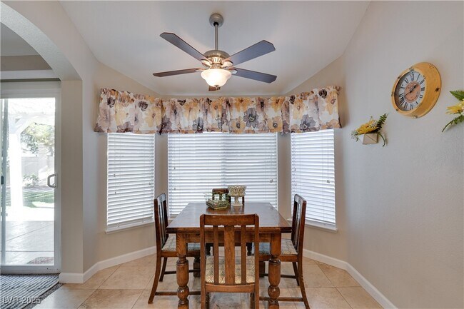 Foto del edificio - 2900 Mellow Breeze St