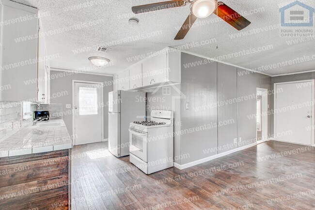 Foto del edificio - 1806 NW Lincoln Ave