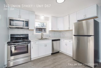 Building Photo - 140 Union St