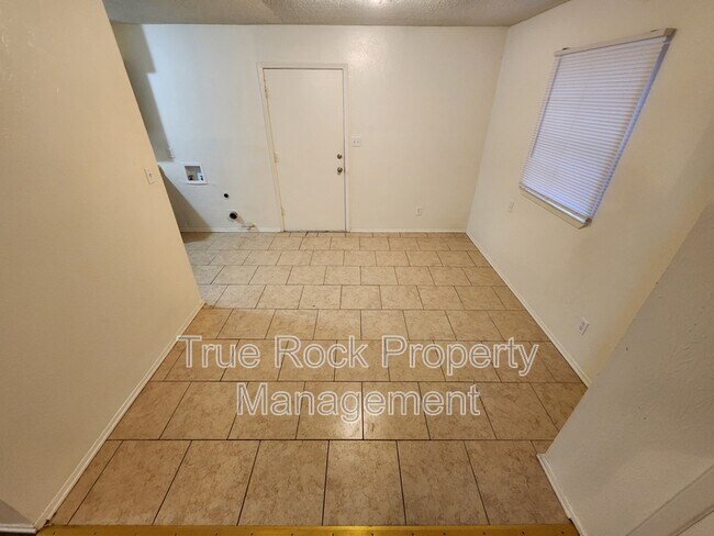 Foto del edificio - 805 Williams St