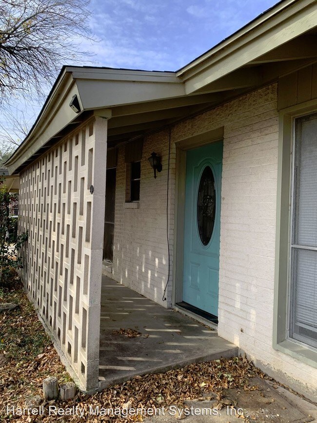 Building Photo - 2 br, 1.5 bath House - 6601 Berry Drive