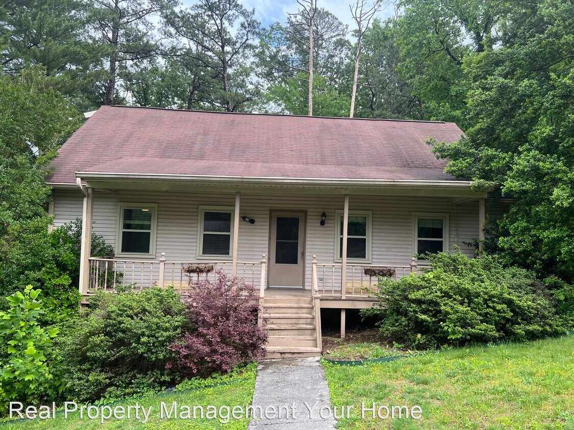 529 Spring Crest Ln, SoddyDaisy, TN 37343 House Rental in Soddy