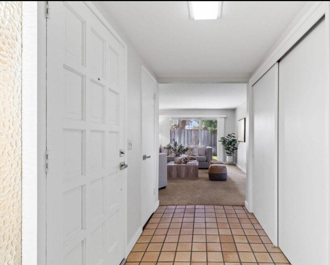 Foto principal - 960 Spadafore Ct
