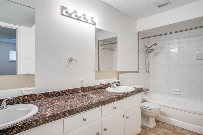 Foto del edificio - 3262 Branard St