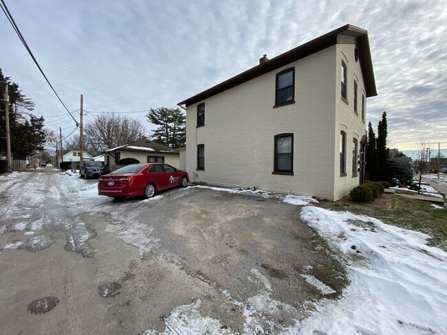Building Photo - $1,300 | 1 Bedroom, 1 Bathroom Duplex | No Pets | Available for an August 12th, 2026 Move In!