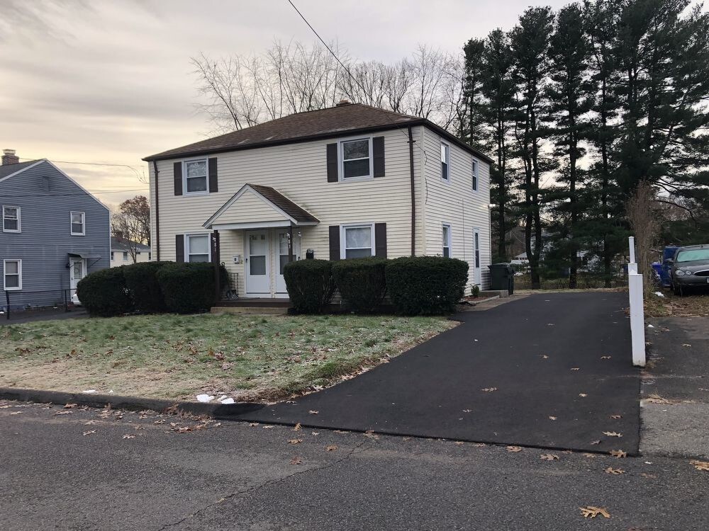Foto principal - 83 Walnut Rd