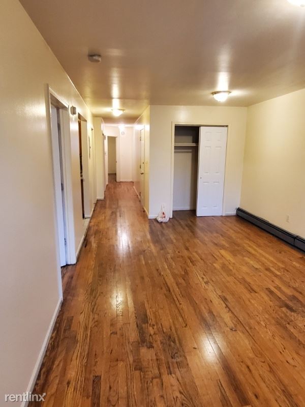Primary Photo - 2258 Pacific St
