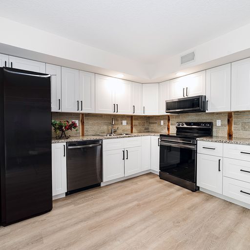 Primary Photo - 2040 Oak Meadow Cir