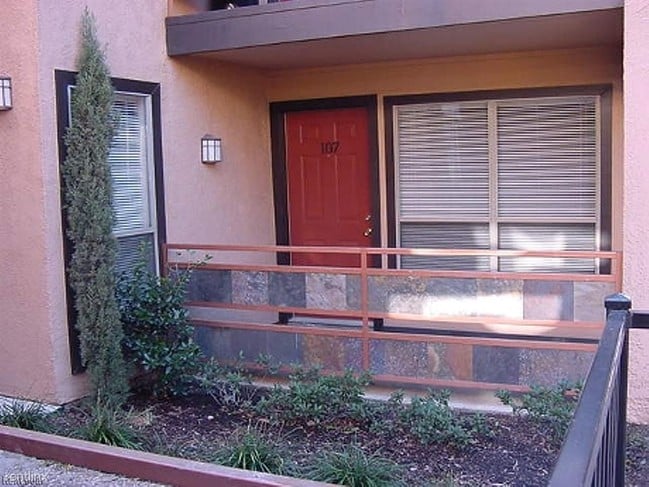 2316 n garrett ave dallas tx 75206 rentals dallas tx