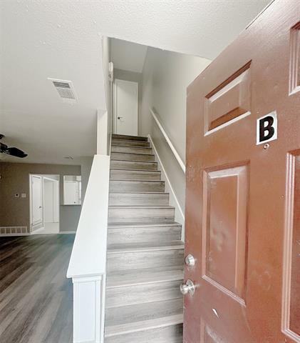 Foto del edificio - 2722 Wimbledon Ct